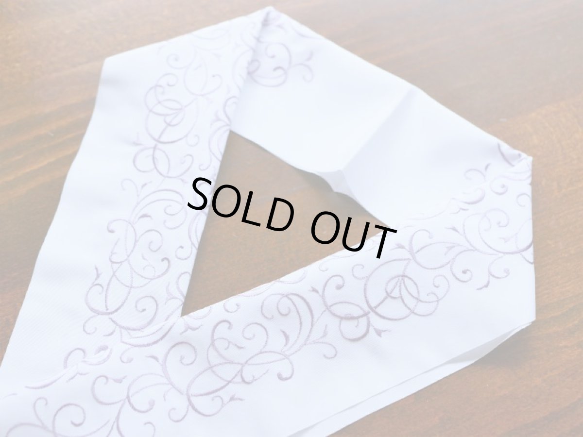 パープル　刺繍半衿　ポリエステル　唐草