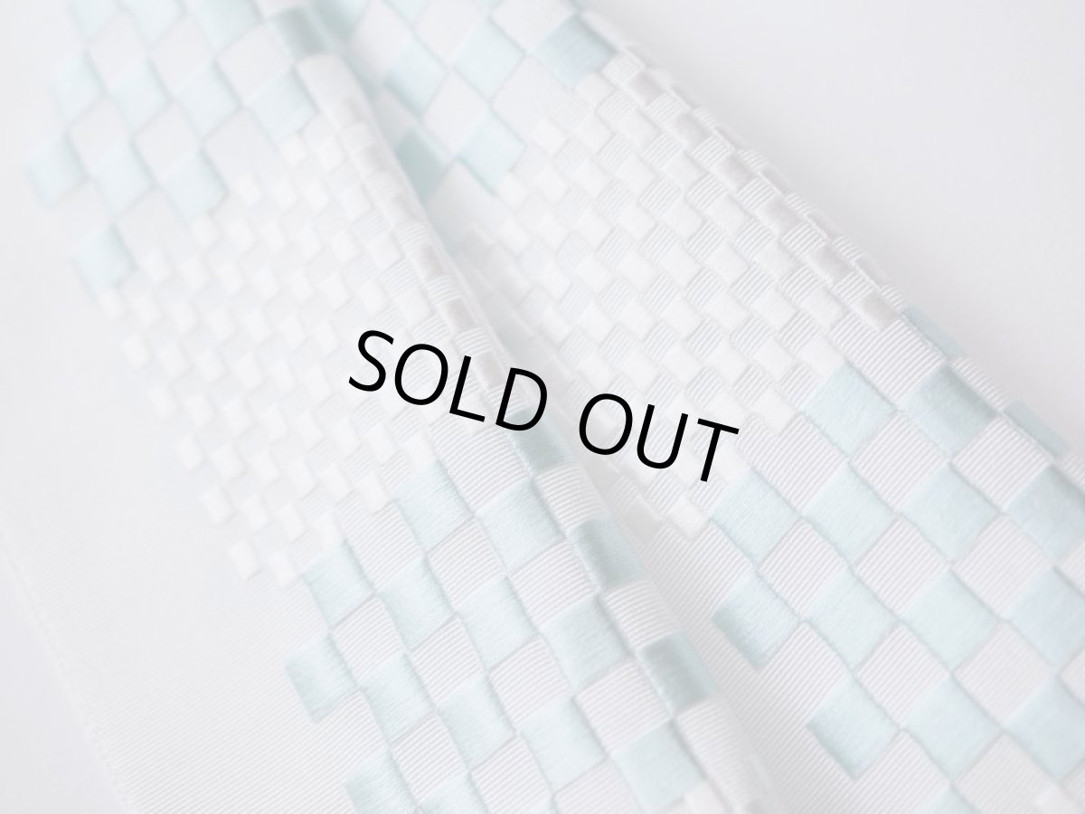 手刺繍　正絹　半衿　市松ブルー