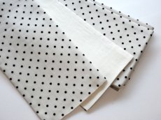 6.light gray×black dot