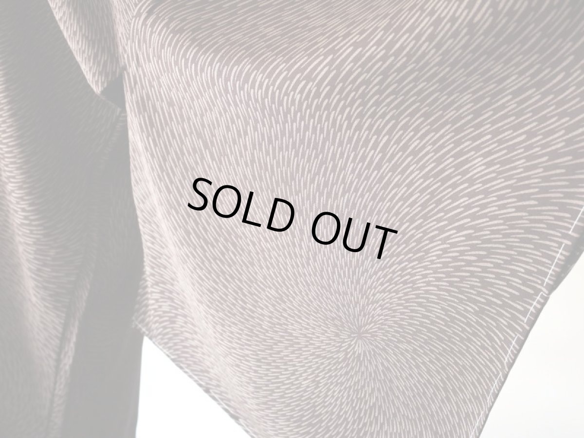 画像6: お仕立て上がり正絹 羽織 レディース　単衣　グレイッシュブラウン×大花 (6)