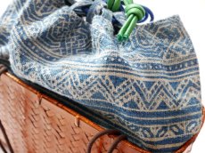 画像4: kaonn-日音衣- オリジナル LAO hand BATIK basket bag　large (4)