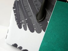 画像4: kaonn-日音衣- original bag　feather green　No.2 (4)