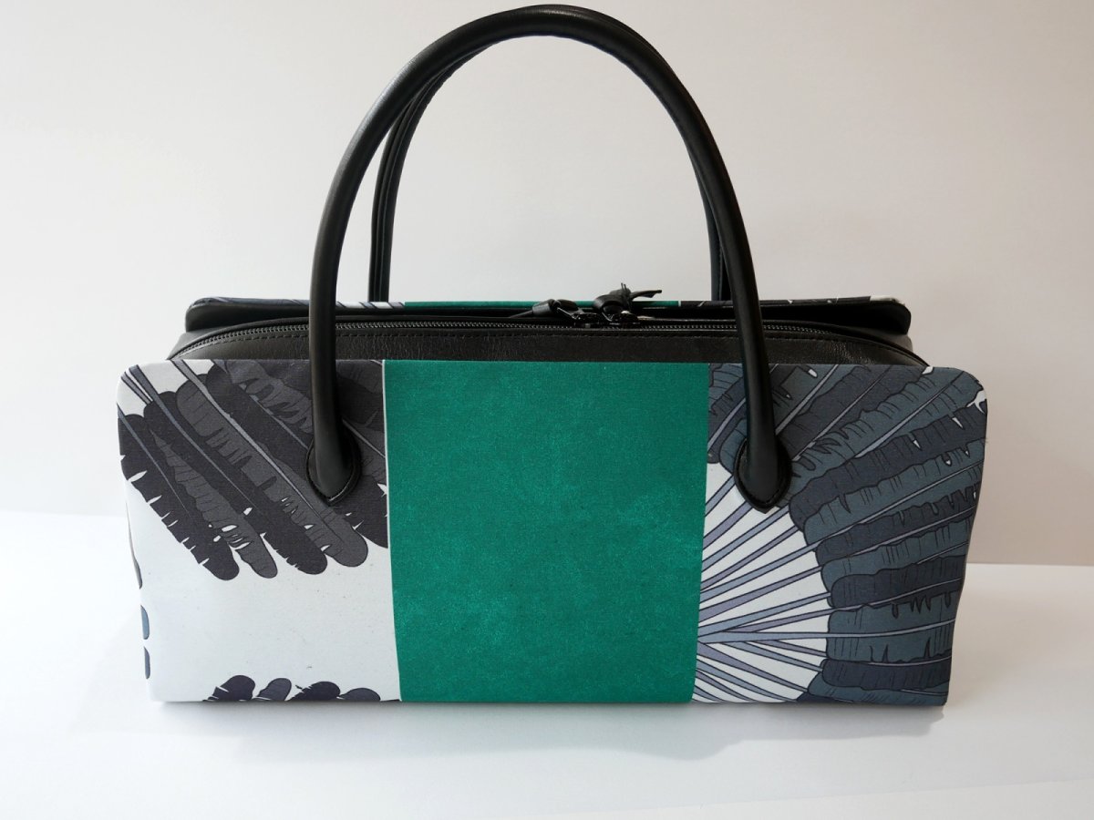 画像1: kaonn-日音衣- original bag　feather green　No.3 (1)