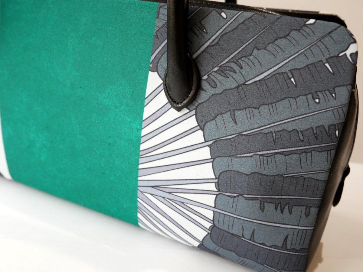 画像4: kaonn-日音衣- original bag　feather green　No.3 (4)