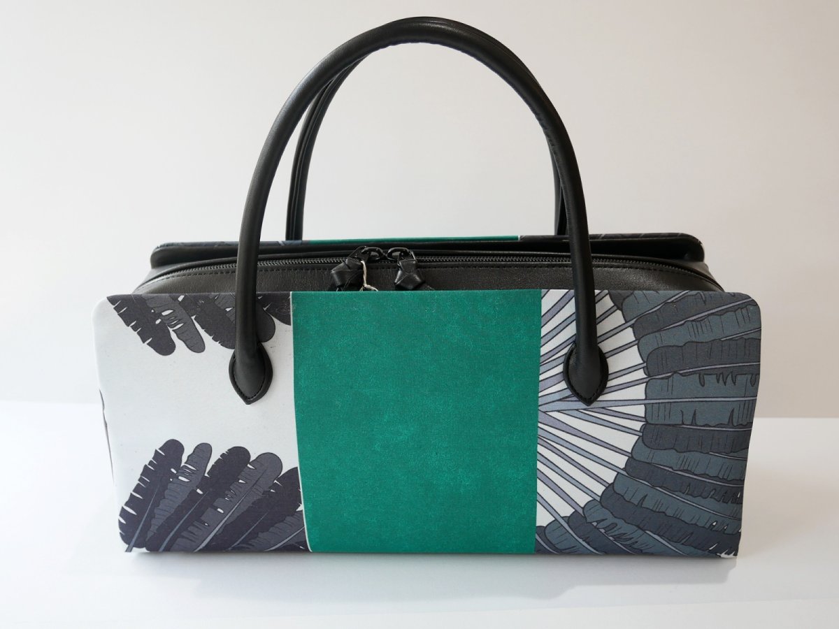 画像1: kaonn-日音衣- original bag　feather green　No.4 (1)