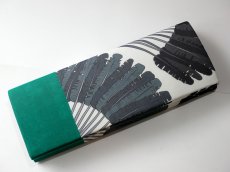 画像2: kaonn-日音衣- original クラッチbag [wide] feather green  No1 (2)