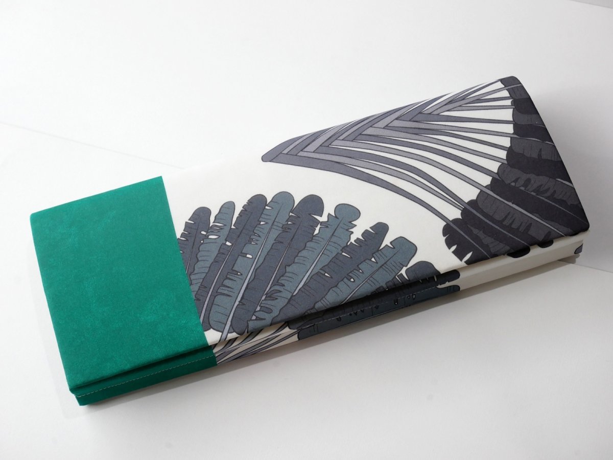 画像2: kaonn-日音衣- original クラッチbag [wide] feather green  No3 (2)