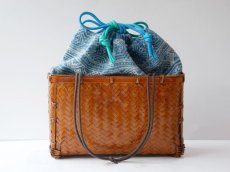 画像1: kaonn-日音衣- オリジナル LAO hand BATIK basket bag　large (1)